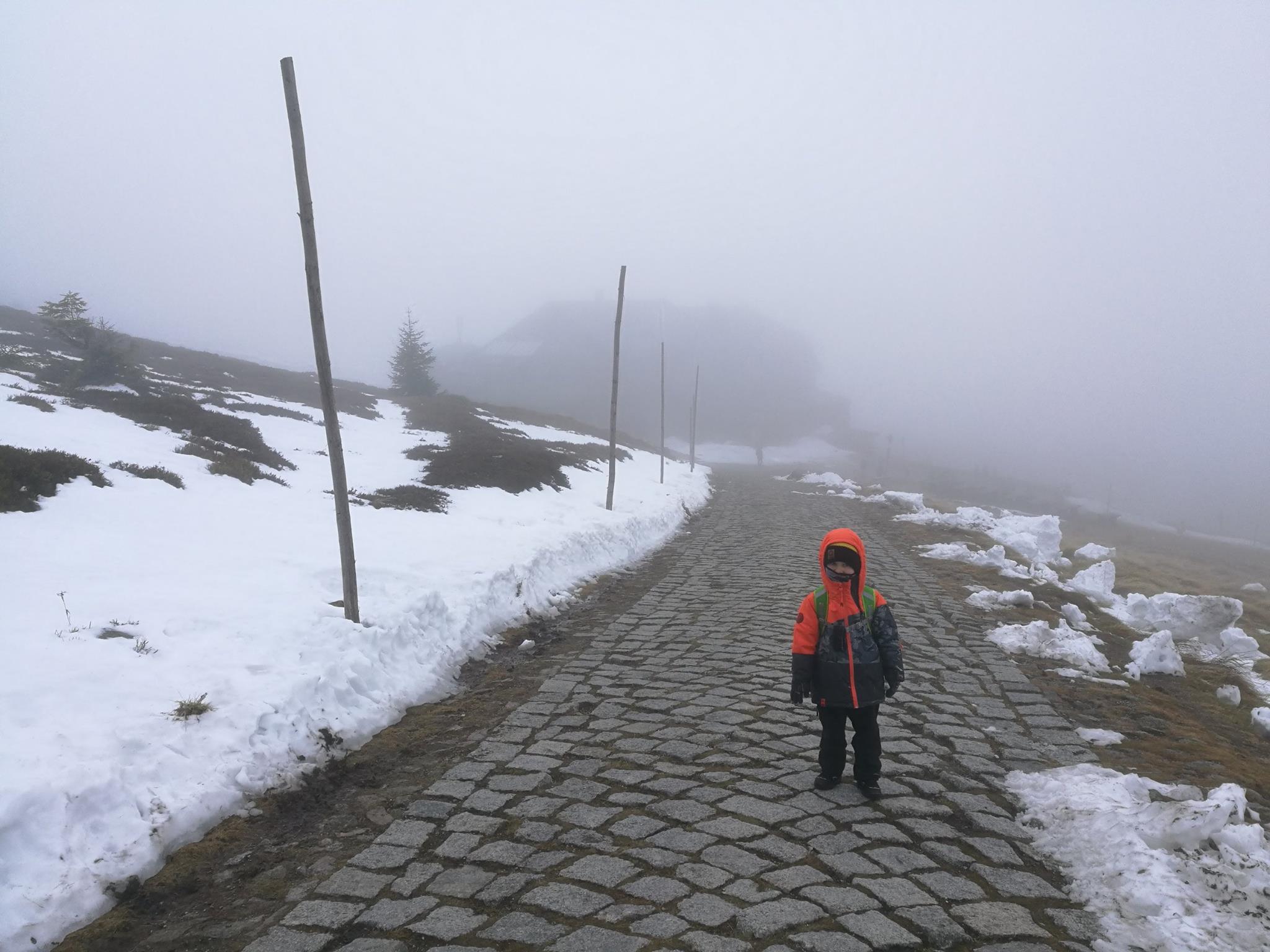 Zimowa wyprawa na Śnieżkę z noclegiem w Domu Śląskim - zdjęcie 4